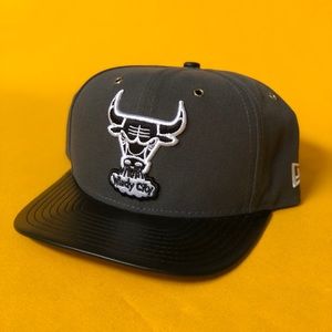 Hardwood Classic Bulls Hat Leather Brim Snap Back